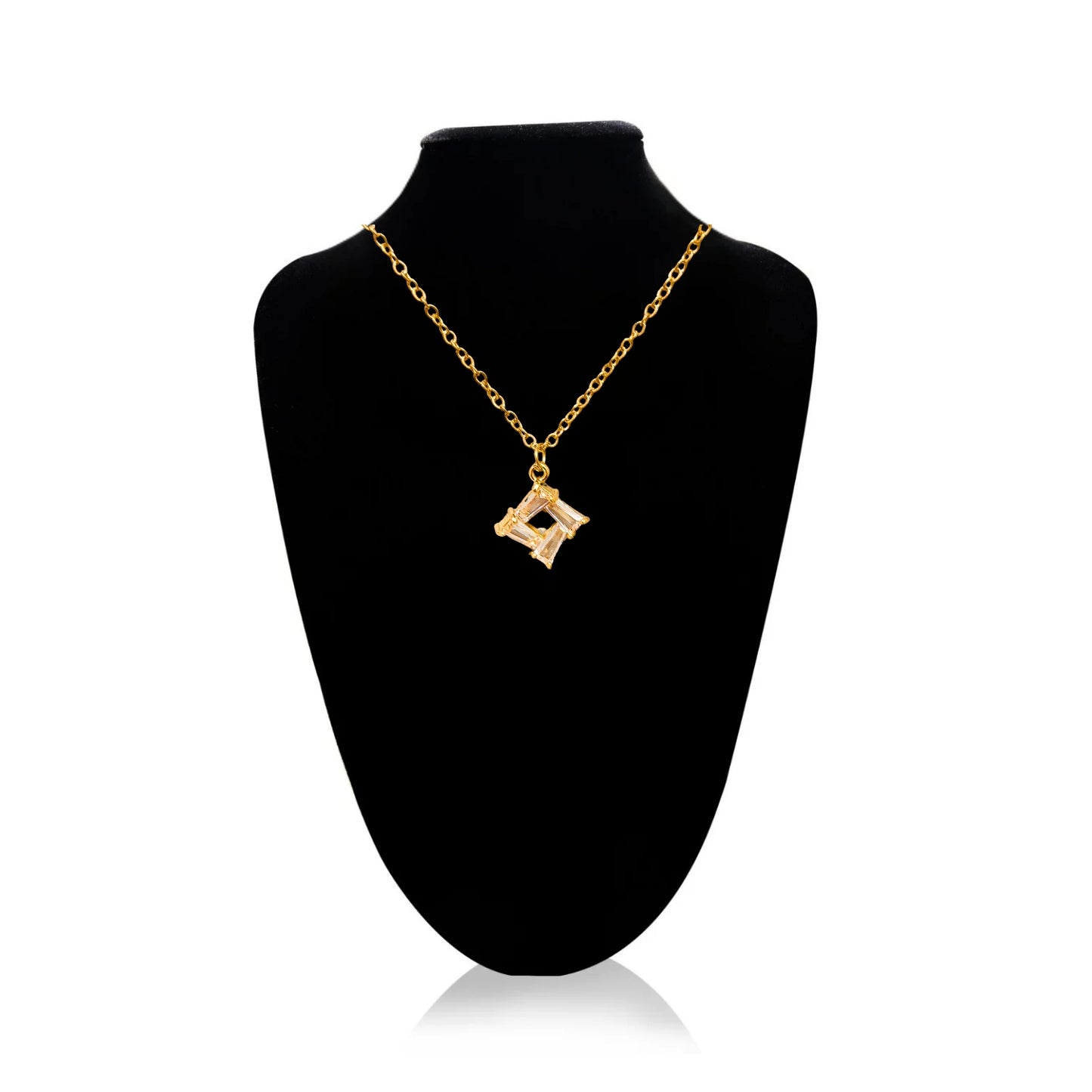 Rose Gold Plated Stainless Steel Square Crystal Pendant Necklace – Anti-Tarnish Elegance for Teens & Adults